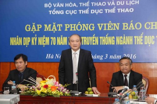 Tổng cục trưởng Tổng cục TDTT Vương Bích Thắng phát biểu tại buổi gặp mặt